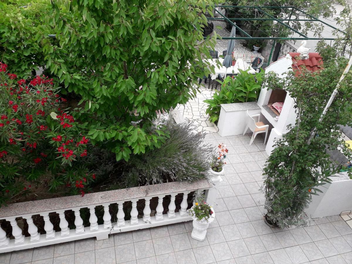Lovely Meta Apartments Palit Exterior foto
